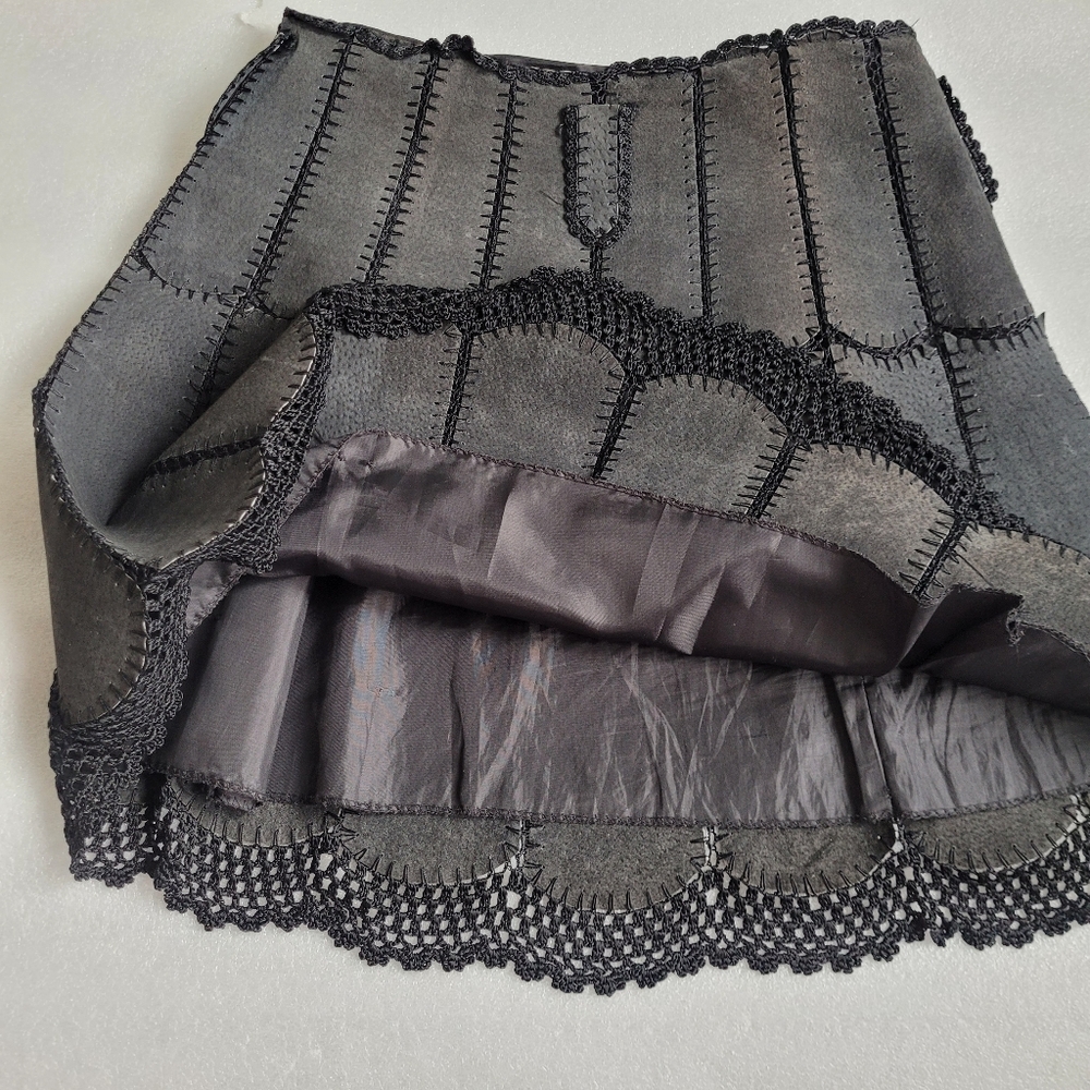 Vintage Suede Patchwork Miniskirt Crochet Lace Trim 70s Boho Black 38 EU Small - Picture 6 of 15